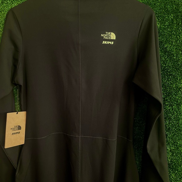 THE NORTH FACE X SKIMS REFINA BODYSUIT - New with Tags, Onyx, XXL - Picture 6 of 6